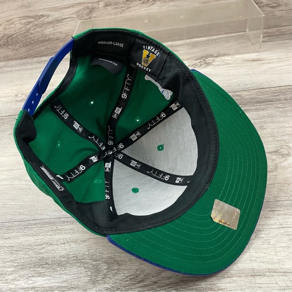 New Era Vintage Hockey Hat Hartford Whalers Medium-Large Hurricanes Carolina - Picture 5 of 10